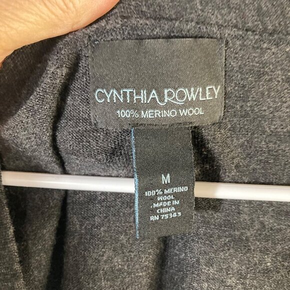 Womens Cynthia Rowley Merino Wool Sweater Poncho Gray Black M Wool Button Detail - Picture 7 of 7